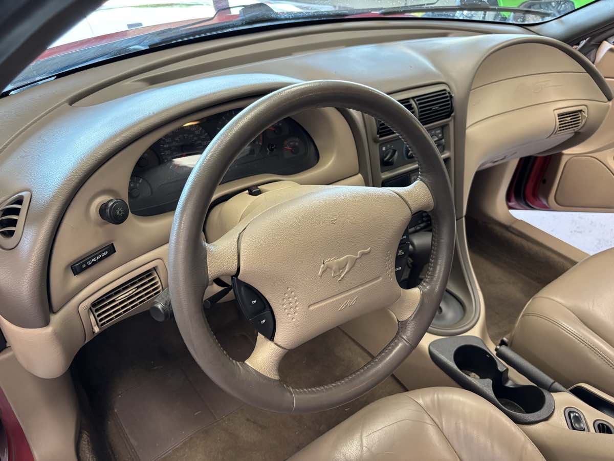 2000 Ford Mustang GT photo 13