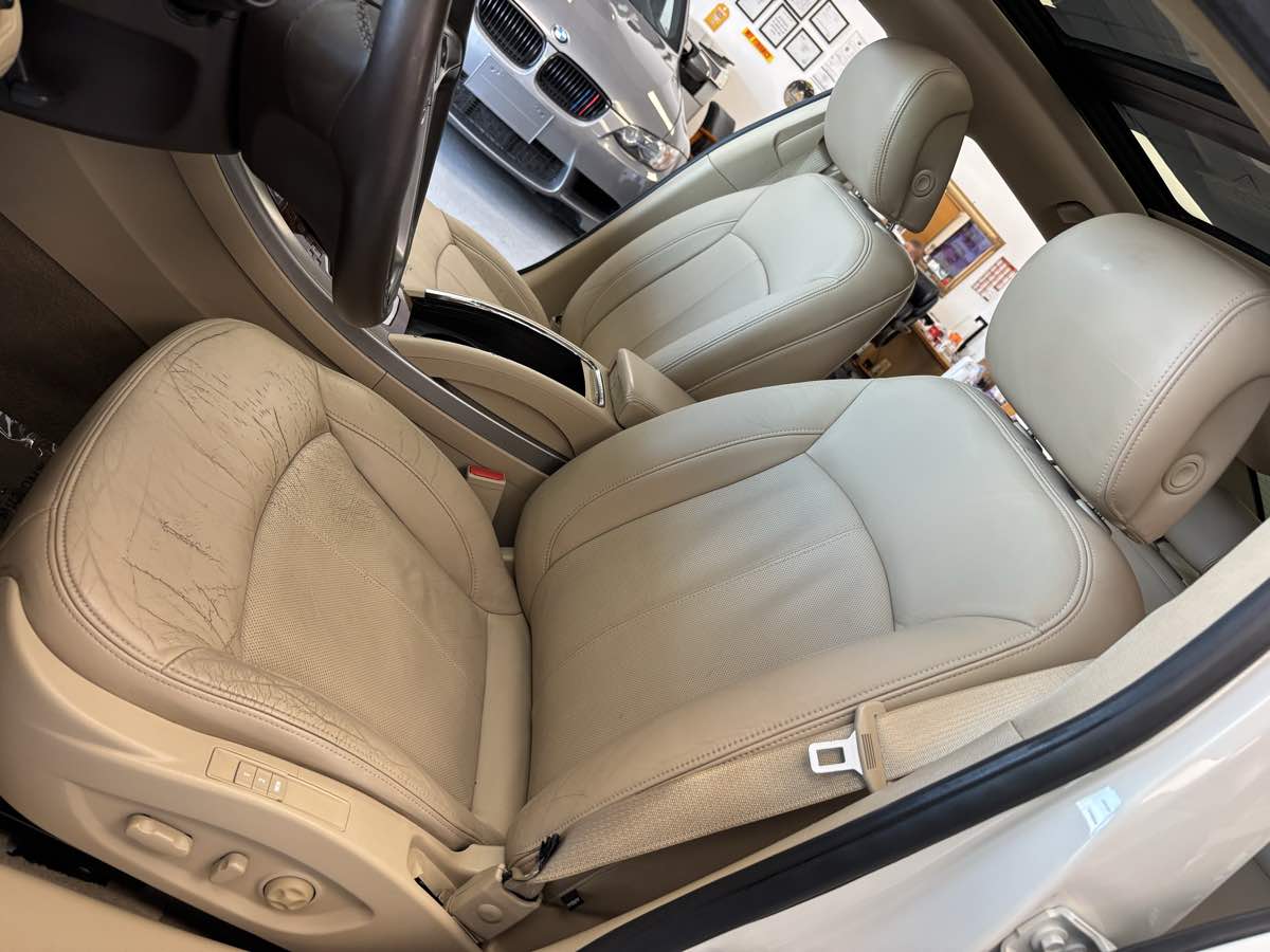 2010 Buick LaCrosse CXL photo 15