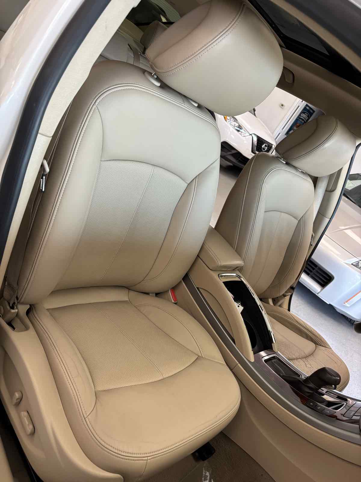 2010 Buick LaCrosse CXL photo 16