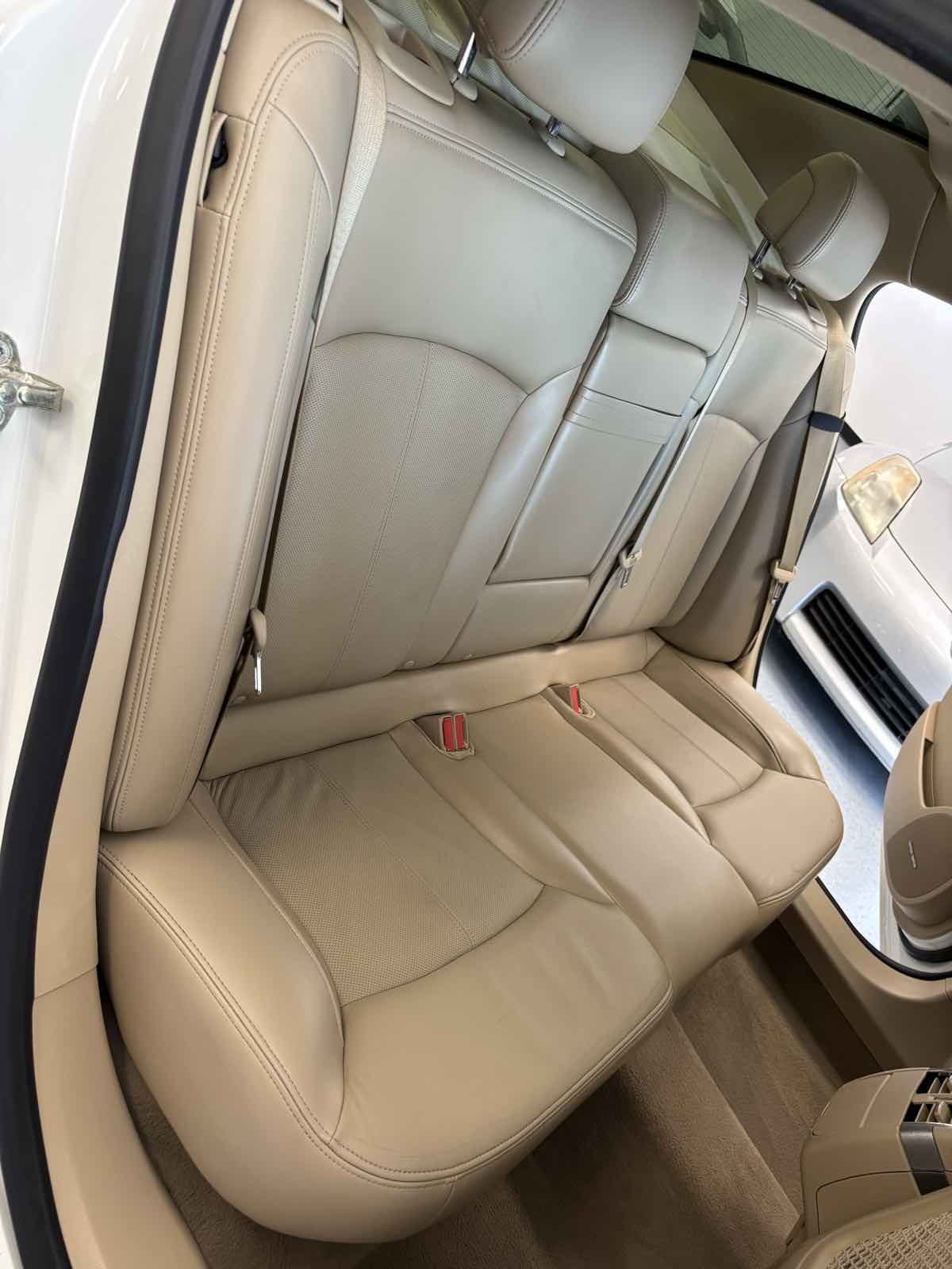 2010 Buick LaCrosse CXL photo 20