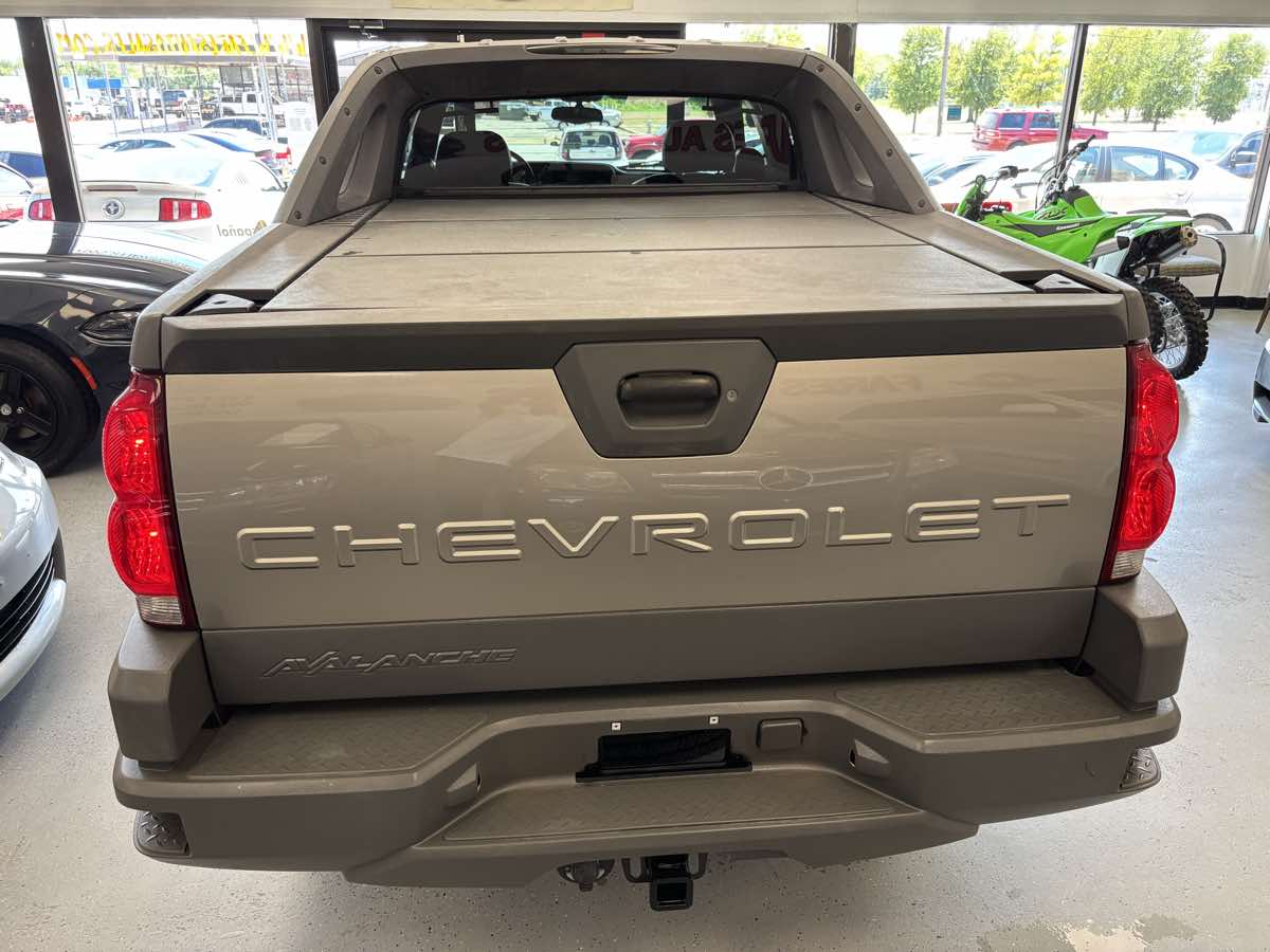 2002 Chevrolet Avalanche photo 12