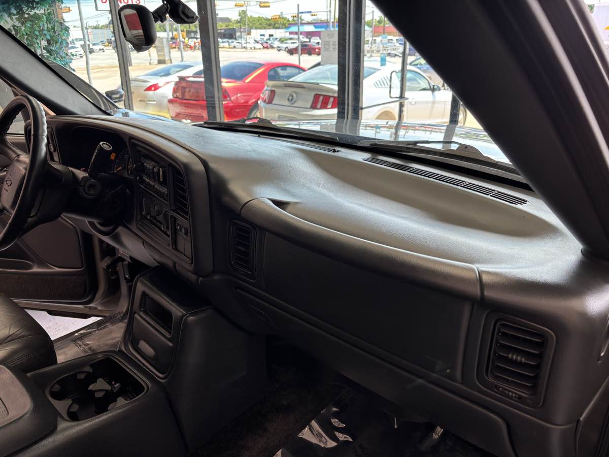 2002 Chevrolet Avalanche photo 14