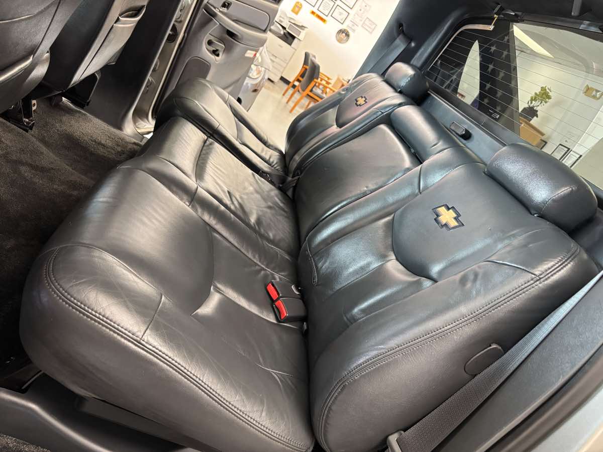 2002 Chevrolet Avalanche photo 20