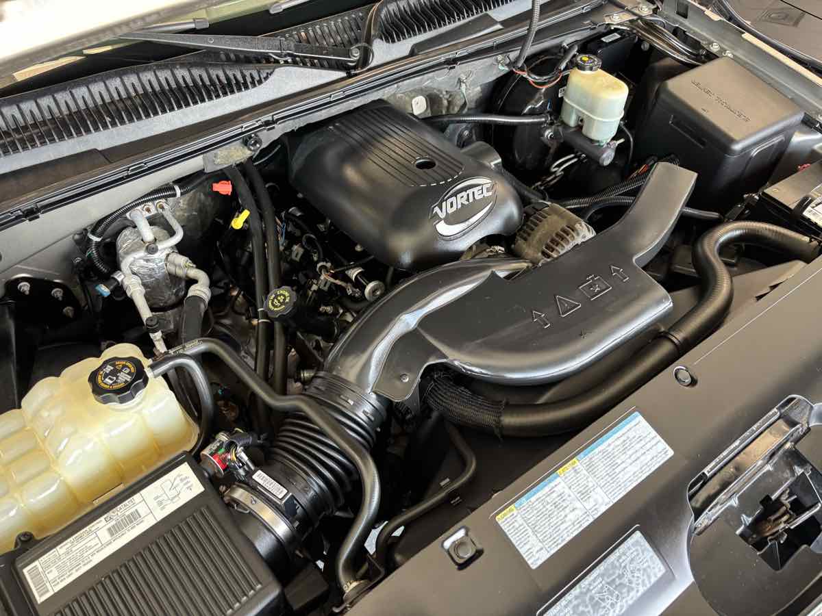 2002 Chevrolet Avalanche photo 28