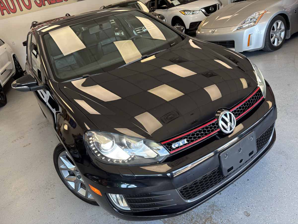 2013 Volkswagen Golf GTI photo 8