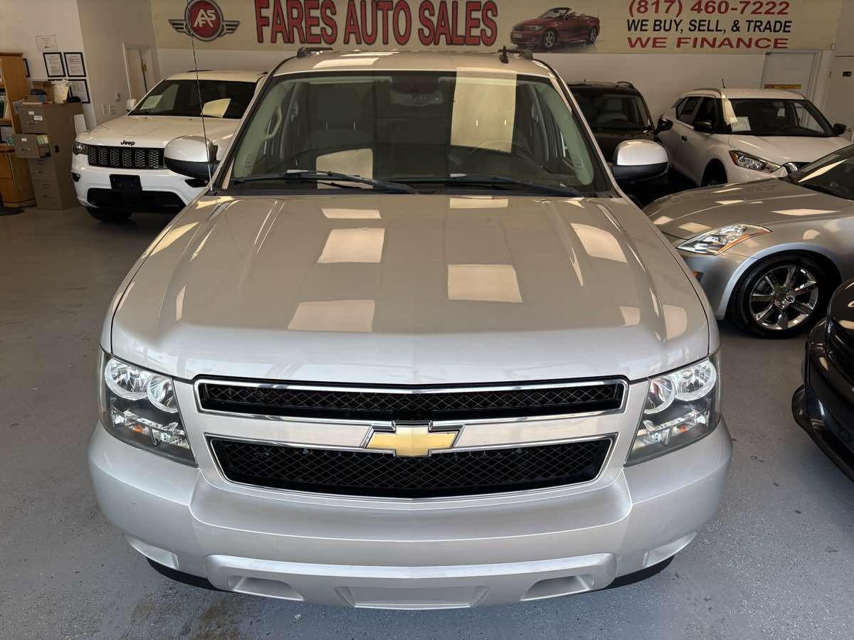 2007 Chevrolet Avalanche LS photo 2