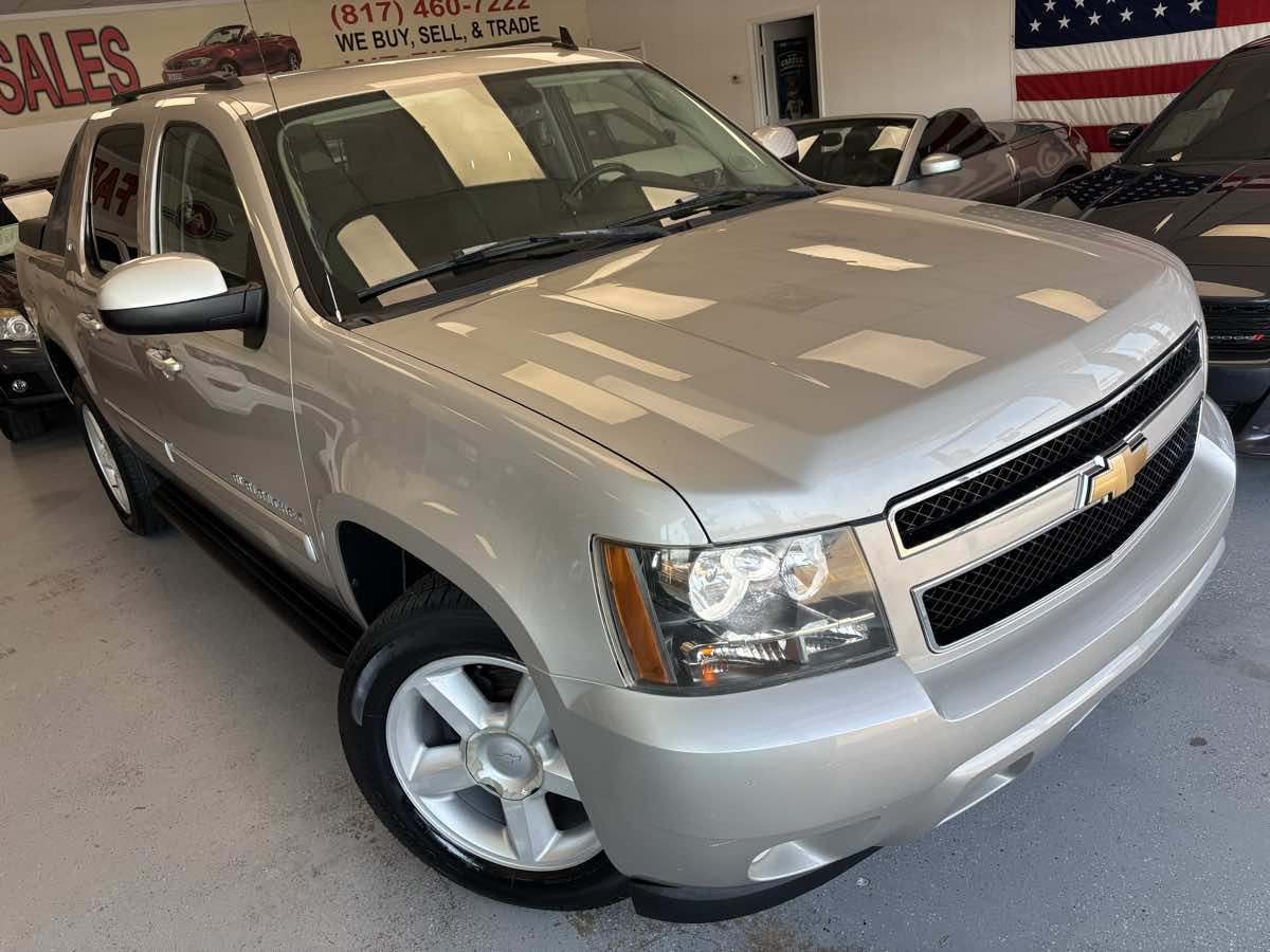 2007 Chevrolet Avalanche LS photo 8