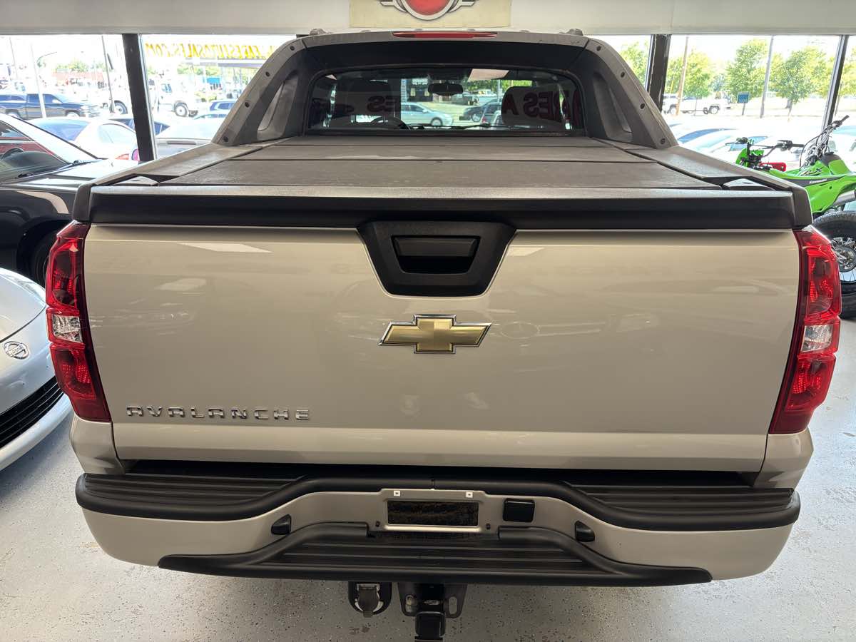 2007 Chevrolet Avalanche LS photo 10