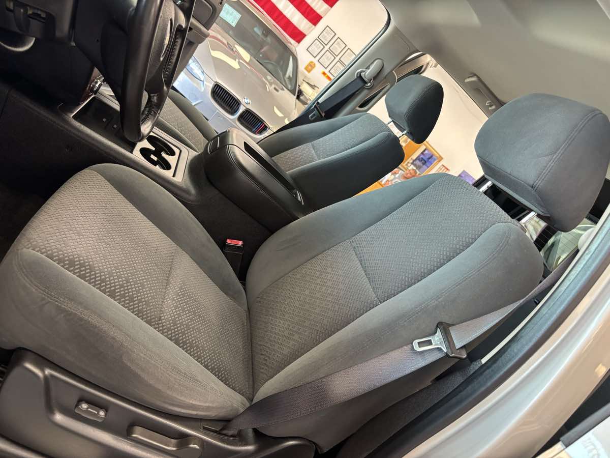 2007 Chevrolet Avalanche LS photo 19