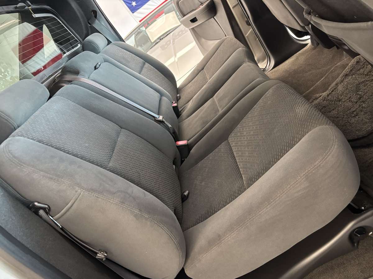 2007 Chevrolet Avalanche LS photo 21