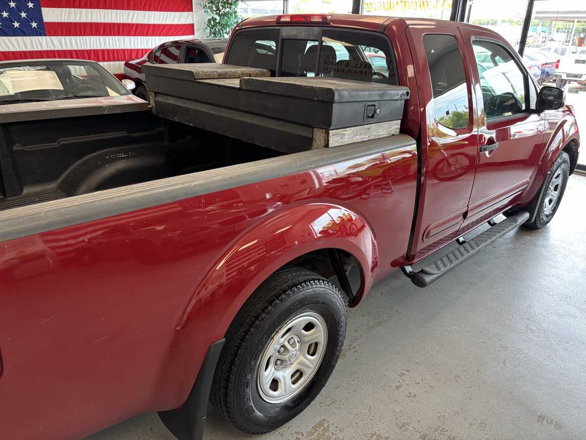 2006 Nissan Frontier XE photo 6