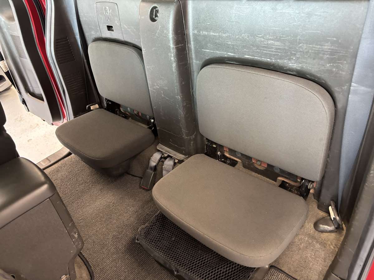 2006 Nissan Frontier XE photo 20