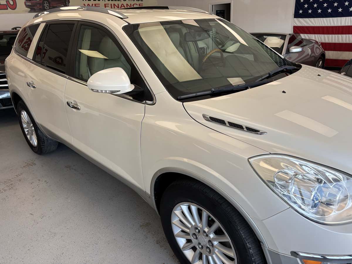 2009 Buick Enclave CXL photo 4