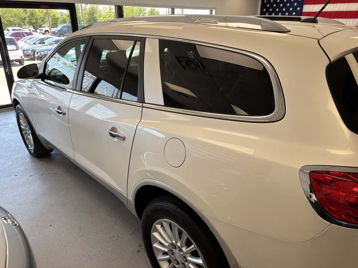 2009 Buick Enclave CXL photo 11