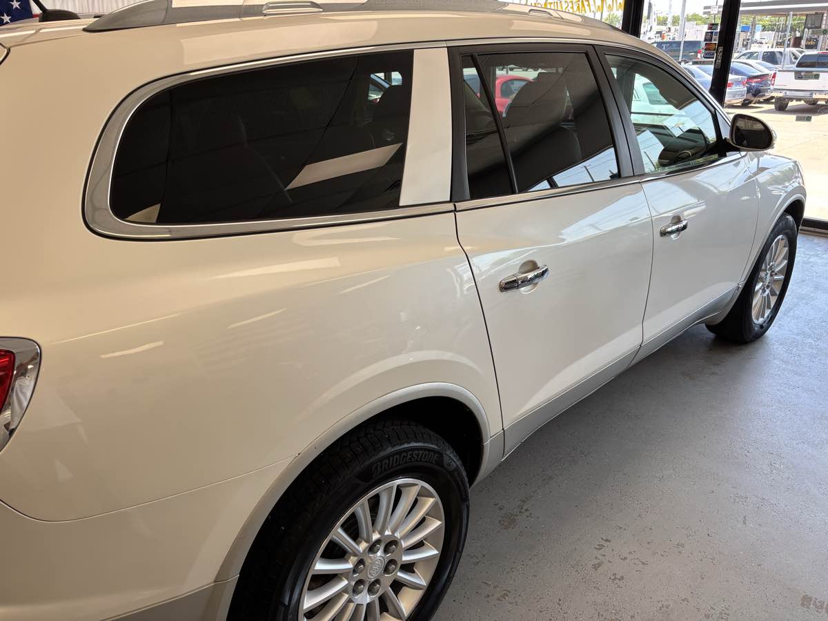 2009 Buick Enclave CXL photo 12