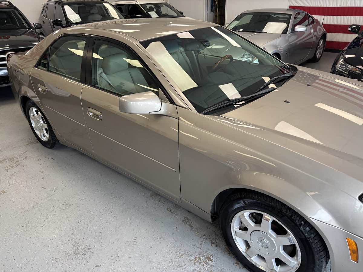2004 Cadillac CTS photo 4