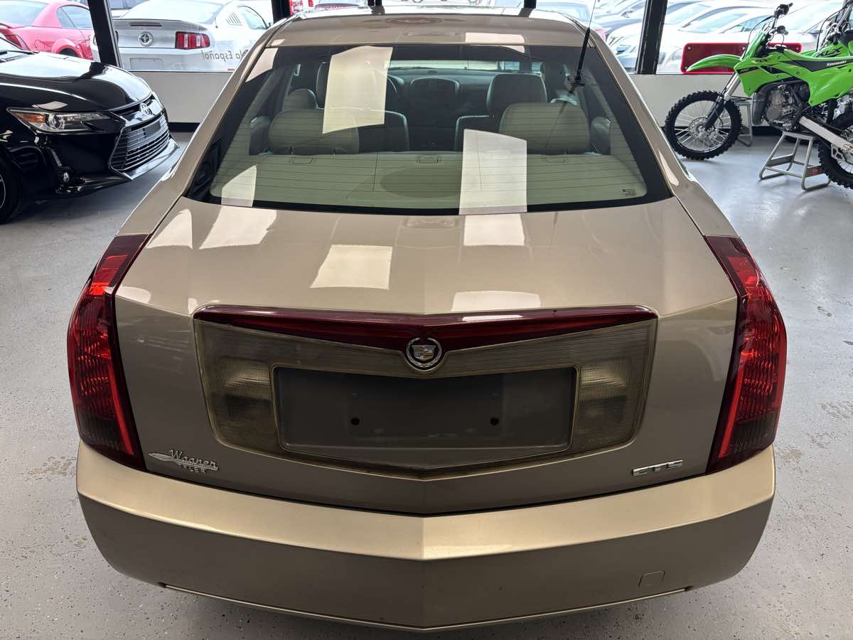 2004 Cadillac CTS photo 8