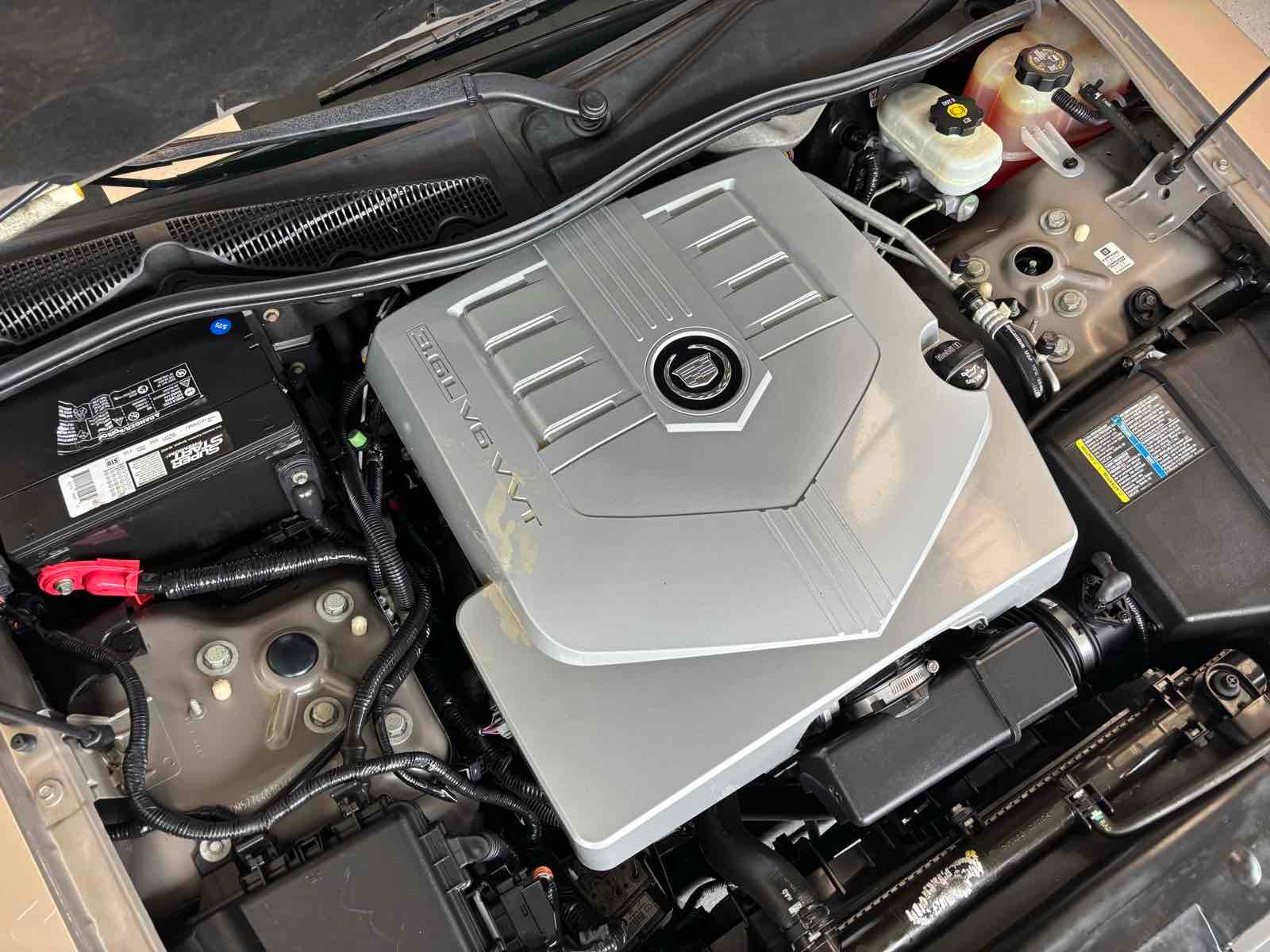 2004 Cadillac CTS photo 25