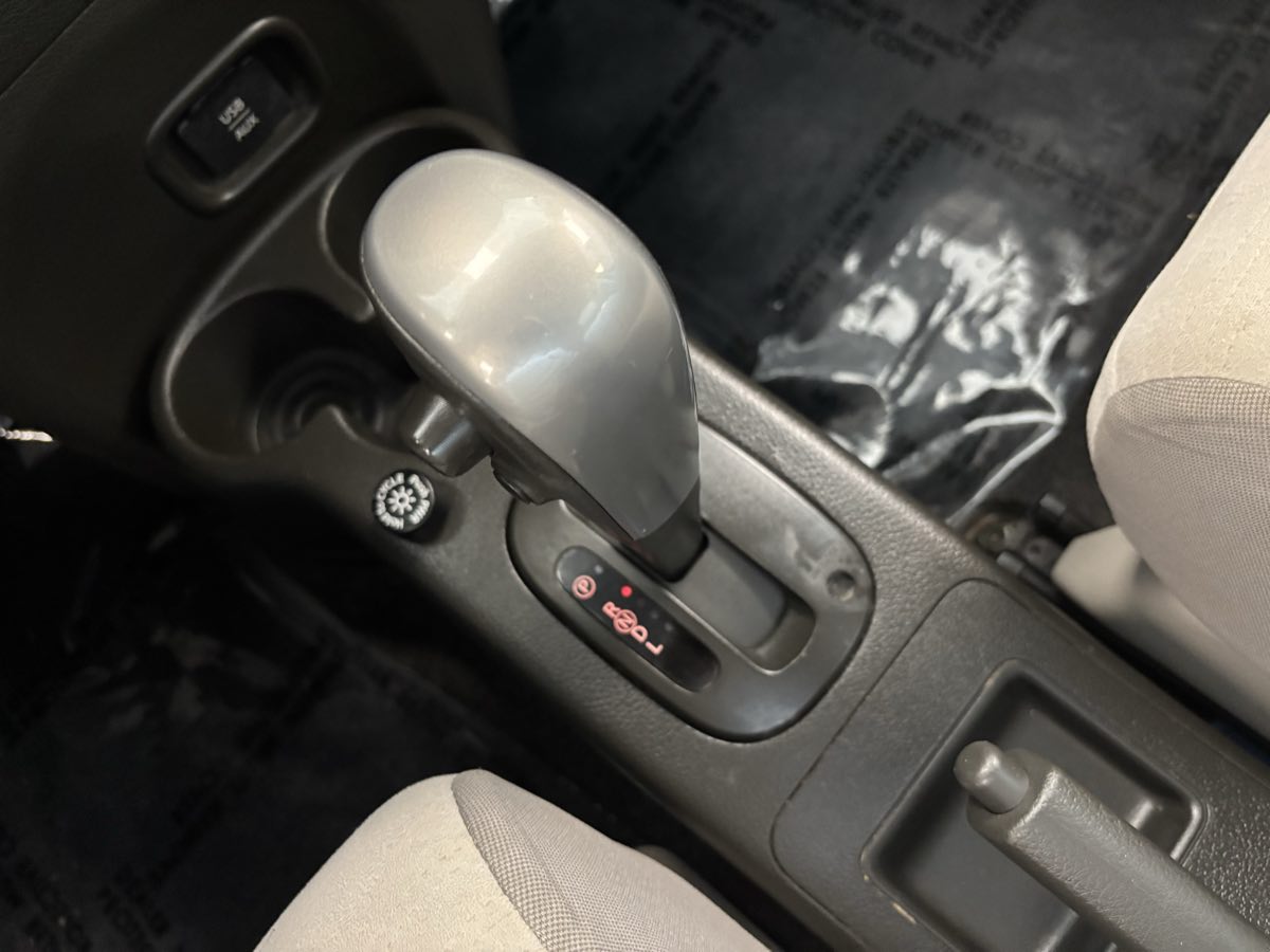 2011 Nissan Cube SL photo 17