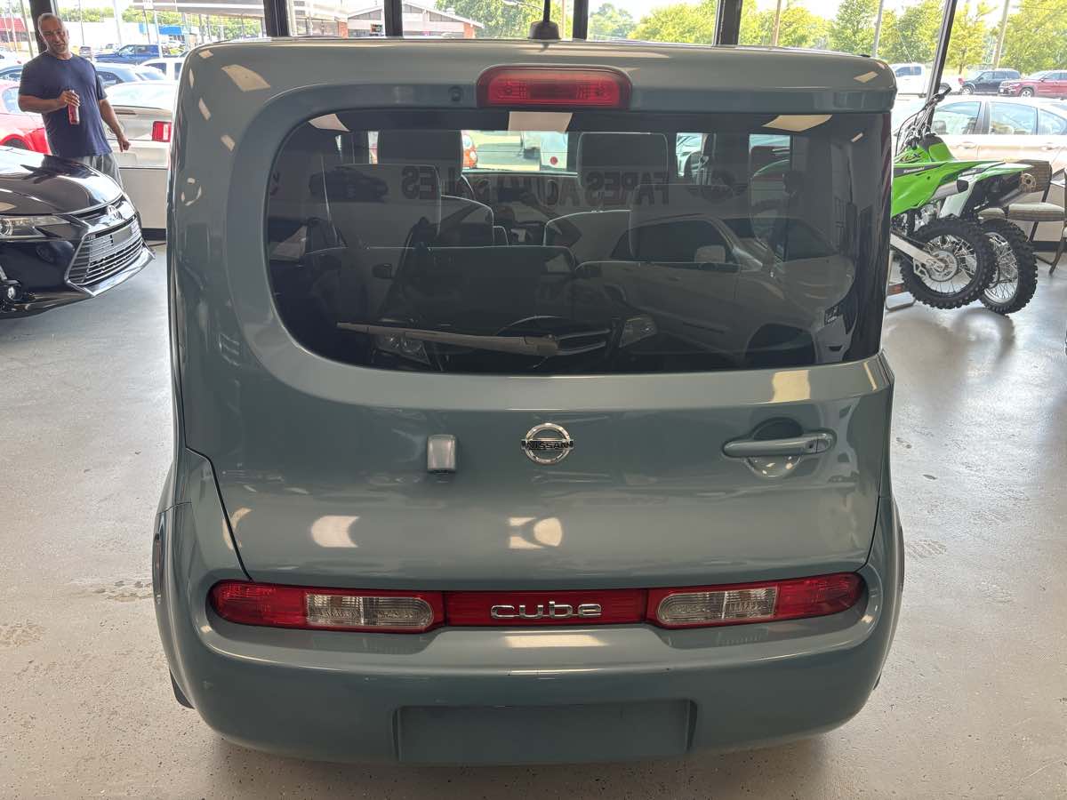 2011 Nissan Cube SL photo 19