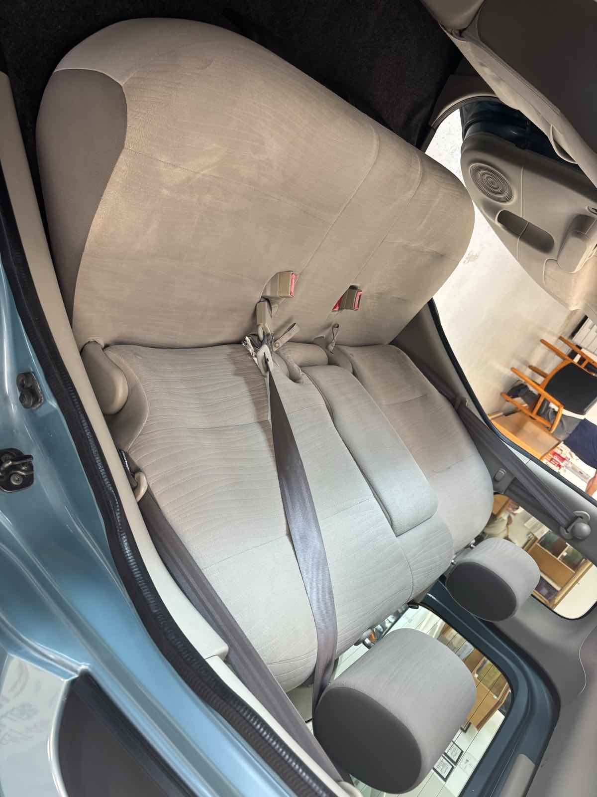 2011 Nissan Cube SL photo 23
