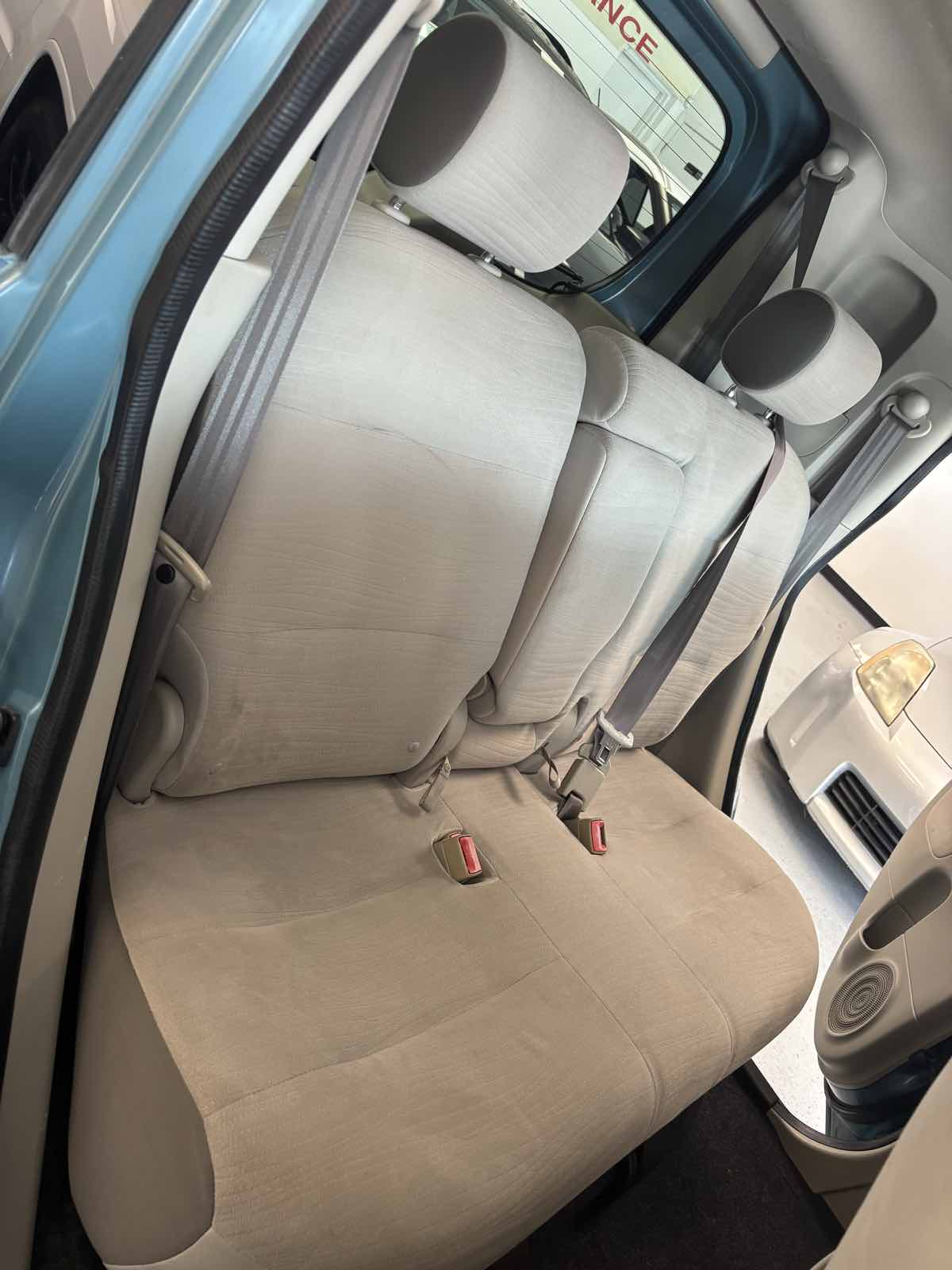 2011 Nissan Cube SL photo 24