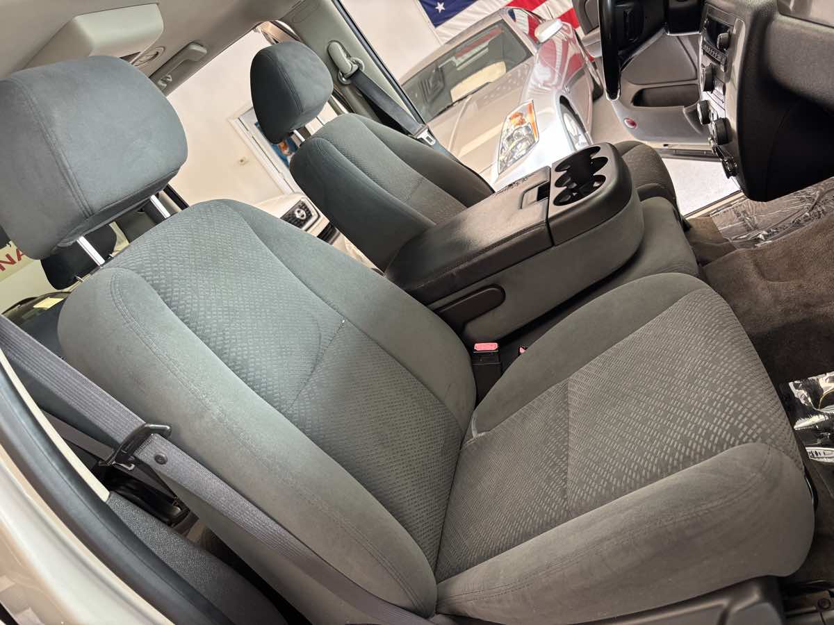 2008 Chevrolet Suburban LS - Photo 20