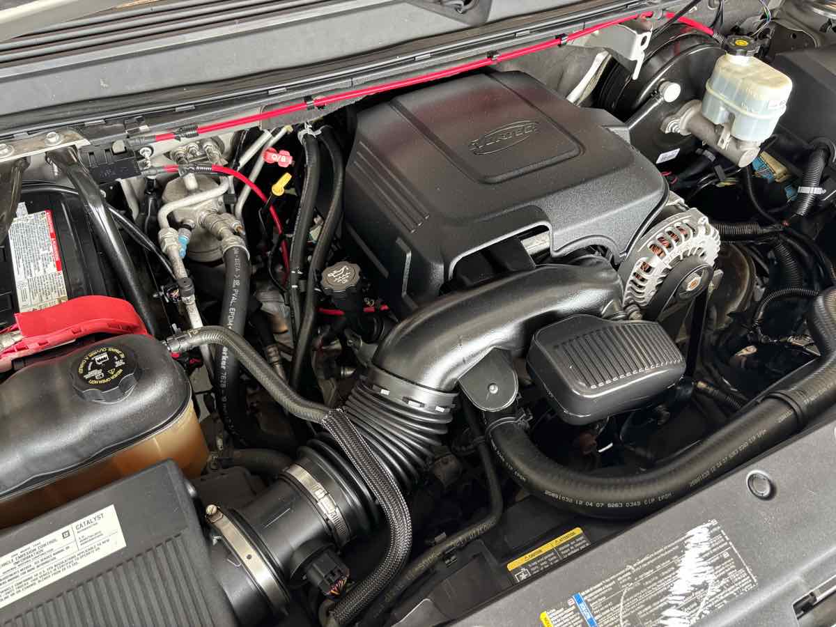 2008 Chevrolet Suburban LS - Photo 29