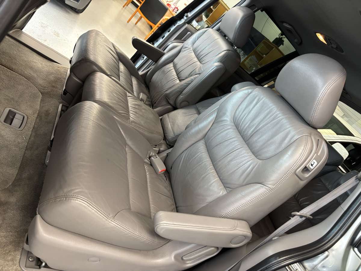2010 Honda Odyssey EX-L photo 26