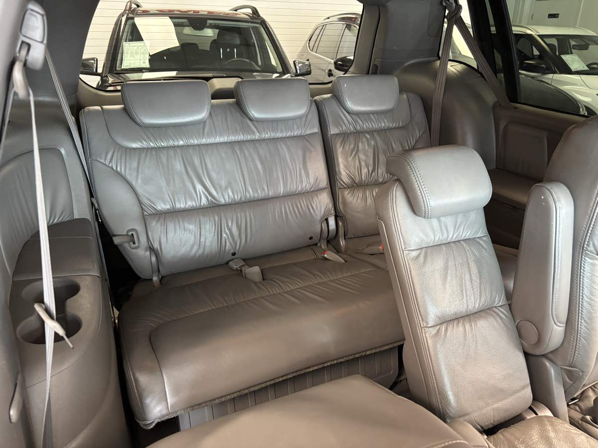 2010 Honda Odyssey EX-L photo 27