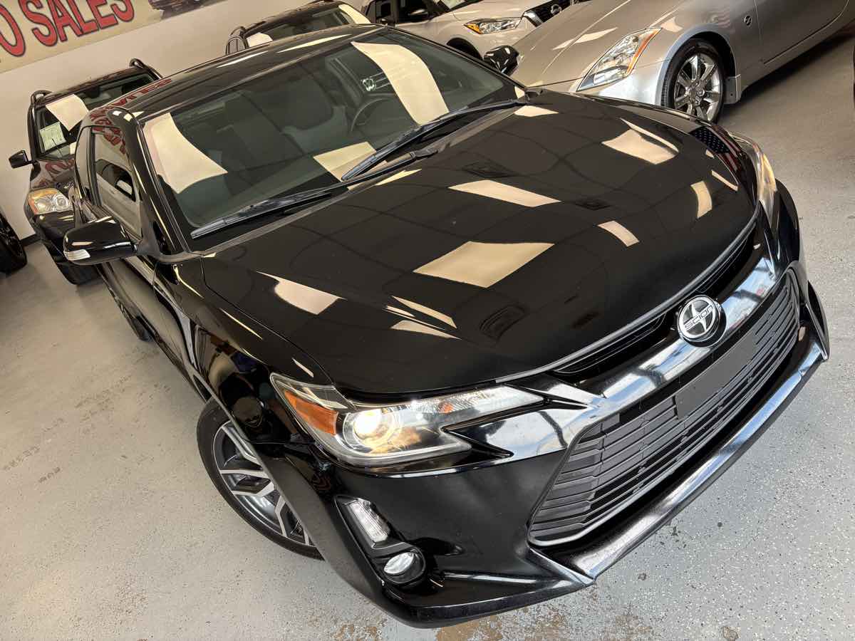 2014 Scion tC photo 8