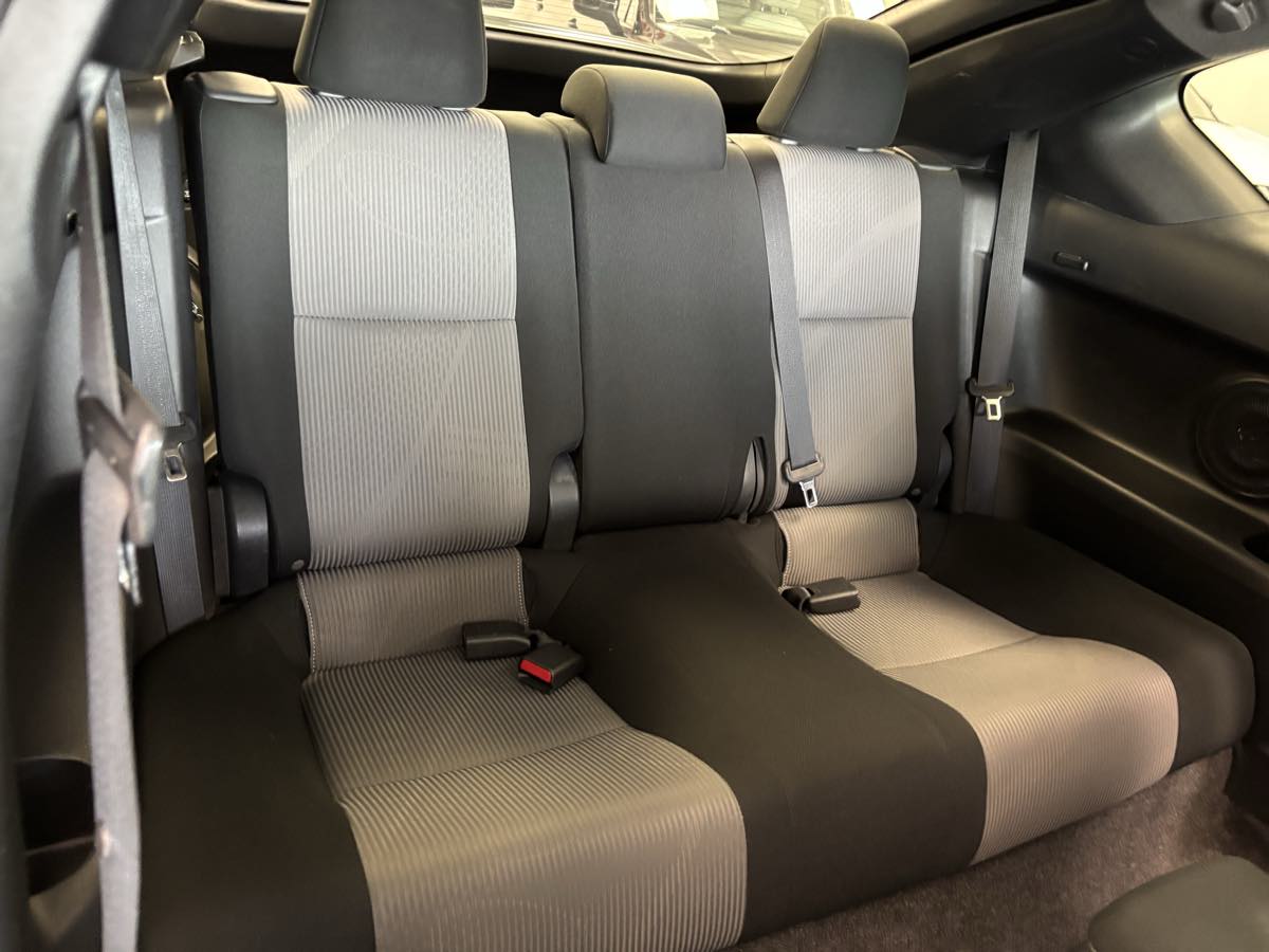 2014 Scion tC photo 21