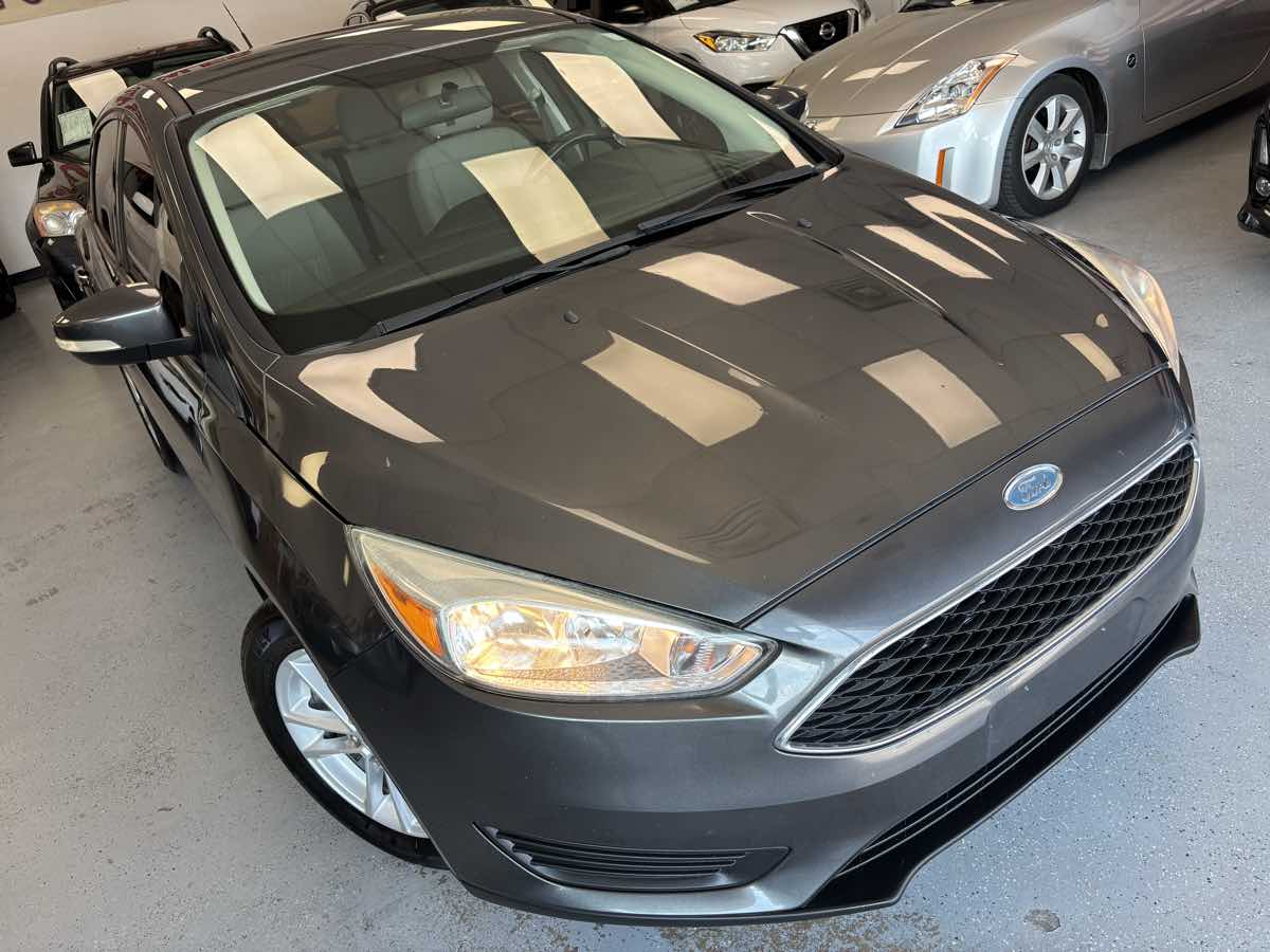 2016 Ford Focus SE photo 8