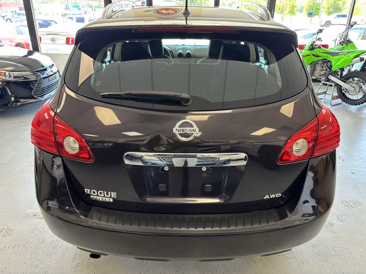 2014 Nissan Rogue Select S photo 11