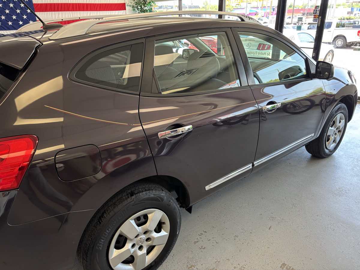 2014 Nissan Rogue Select S photo 5