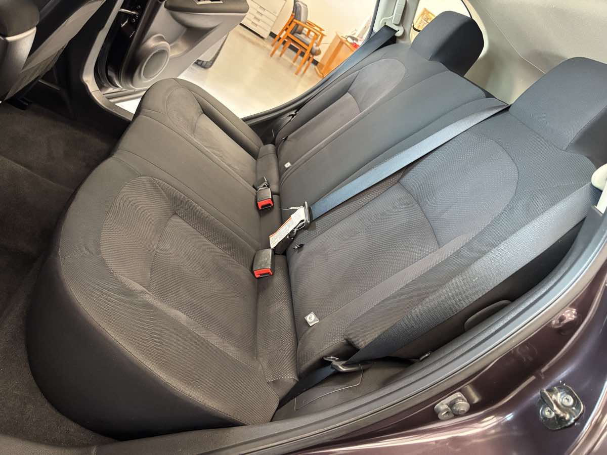 2014 Nissan Rogue Select S photo 17