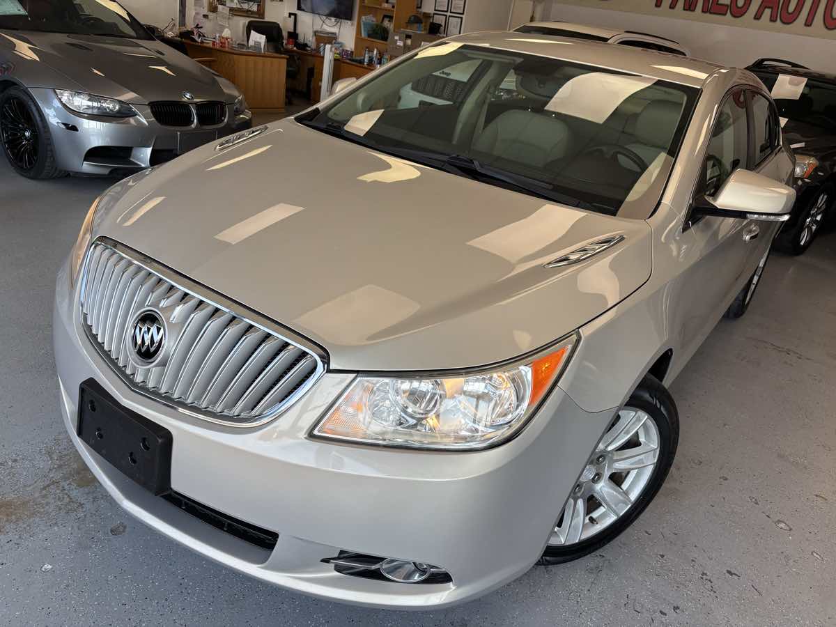 2010 Buick LaCrosse CXL photo 9
