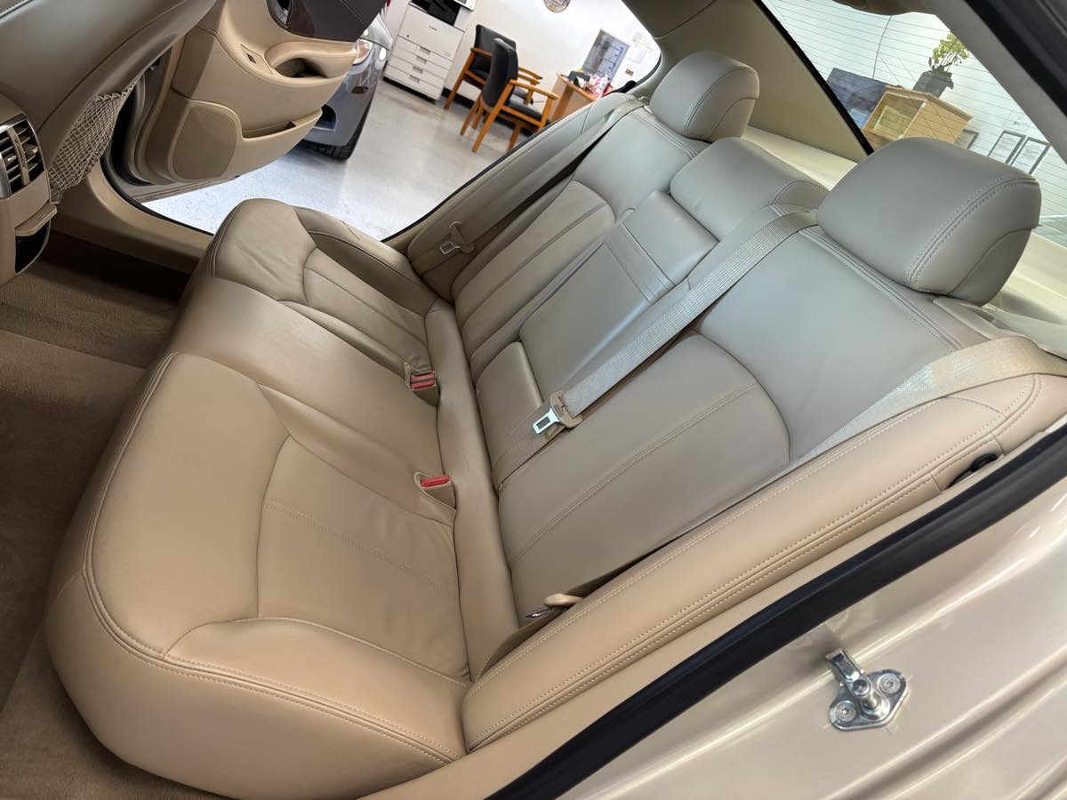2010 Buick LaCrosse CXL photo 24