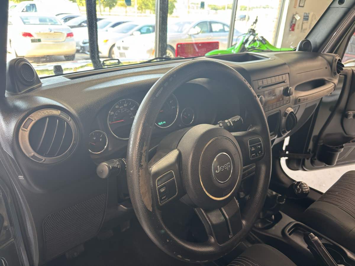 2011 Jeep Wrangler Sport photo 12