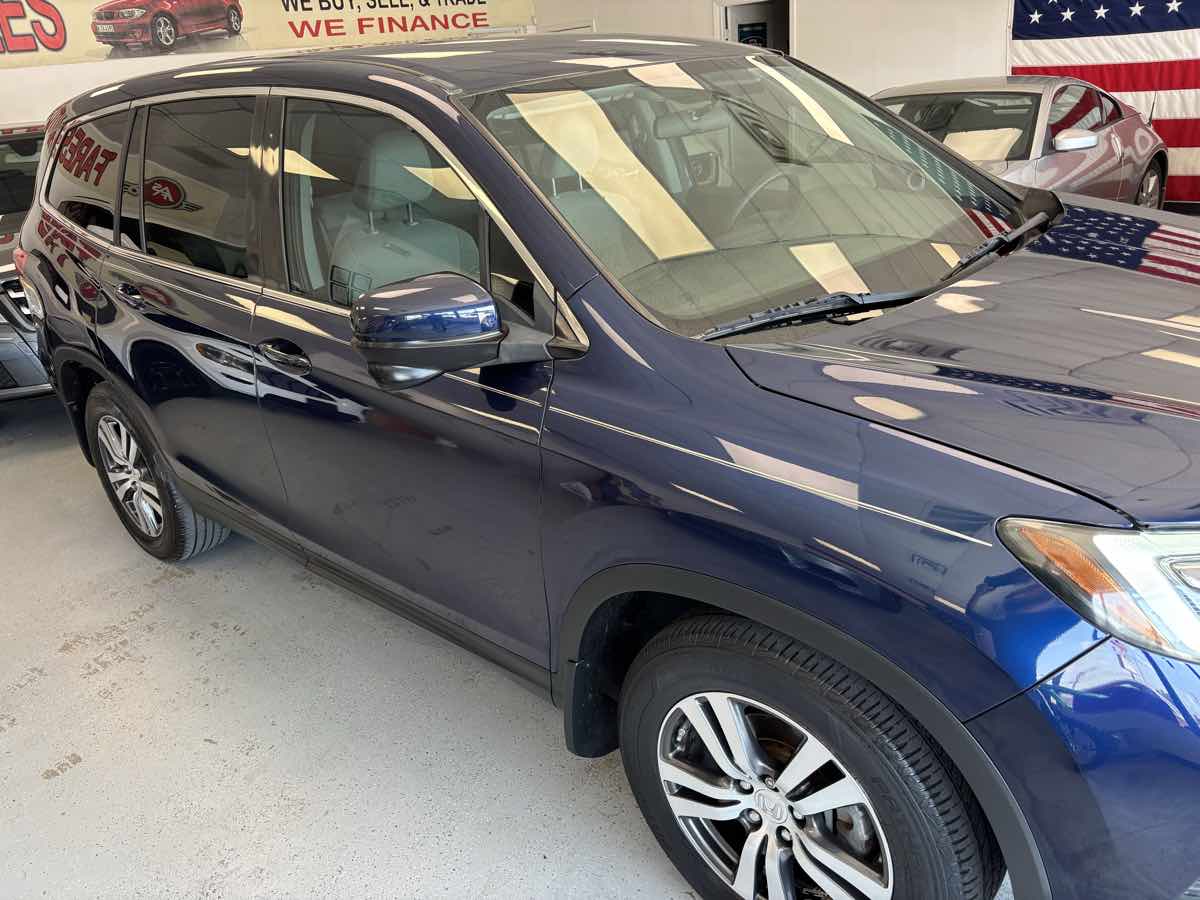 2016 Honda Pilot EX photo 2