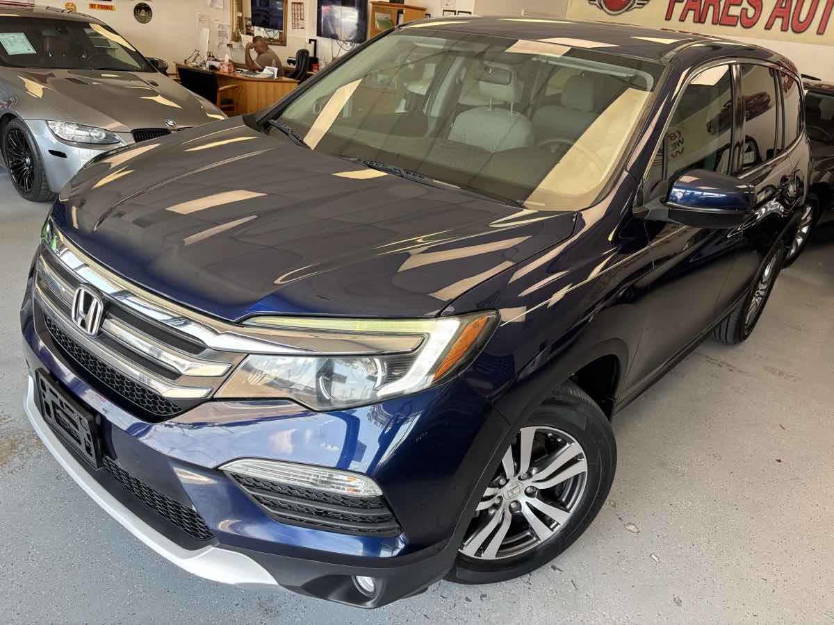2016 Honda Pilot EX photo 6