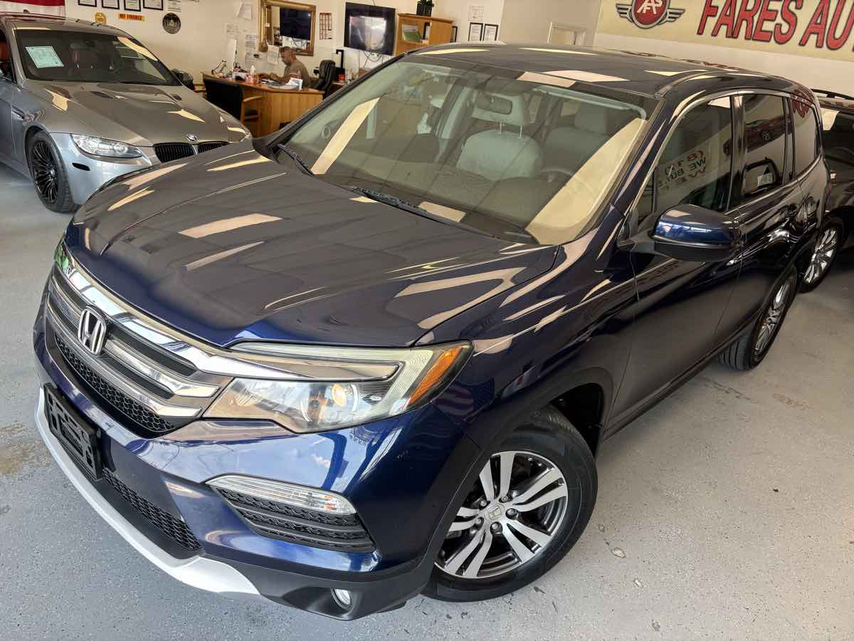 2016 Honda Pilot EX photo 8