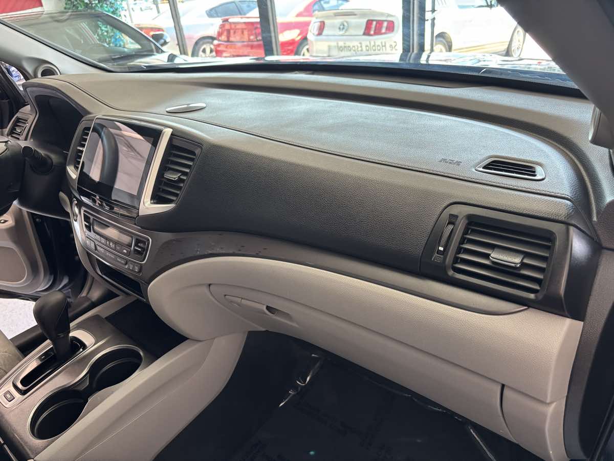 2016 Honda Pilot EX photo 13