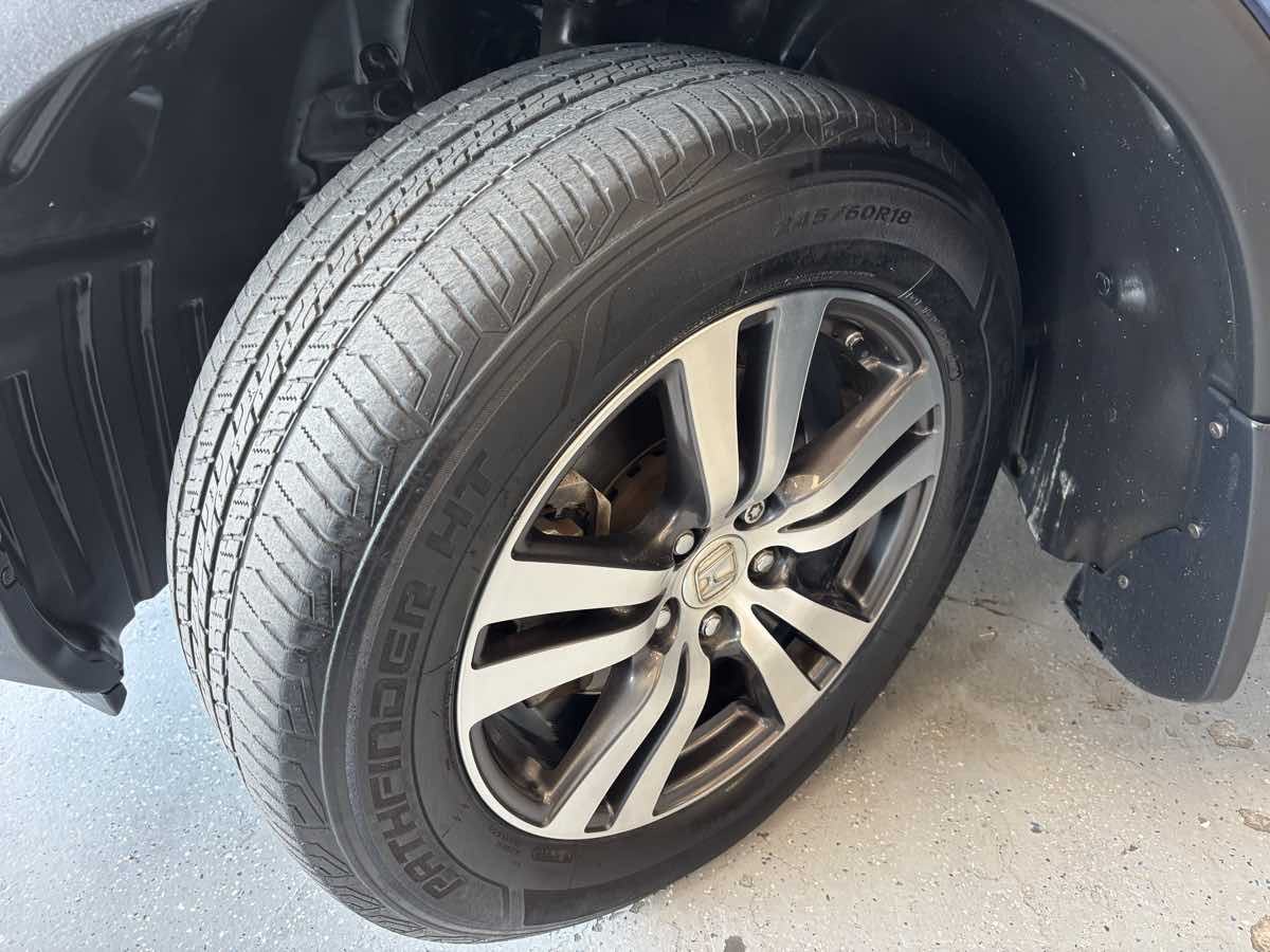2016 Honda Pilot EX photo 25