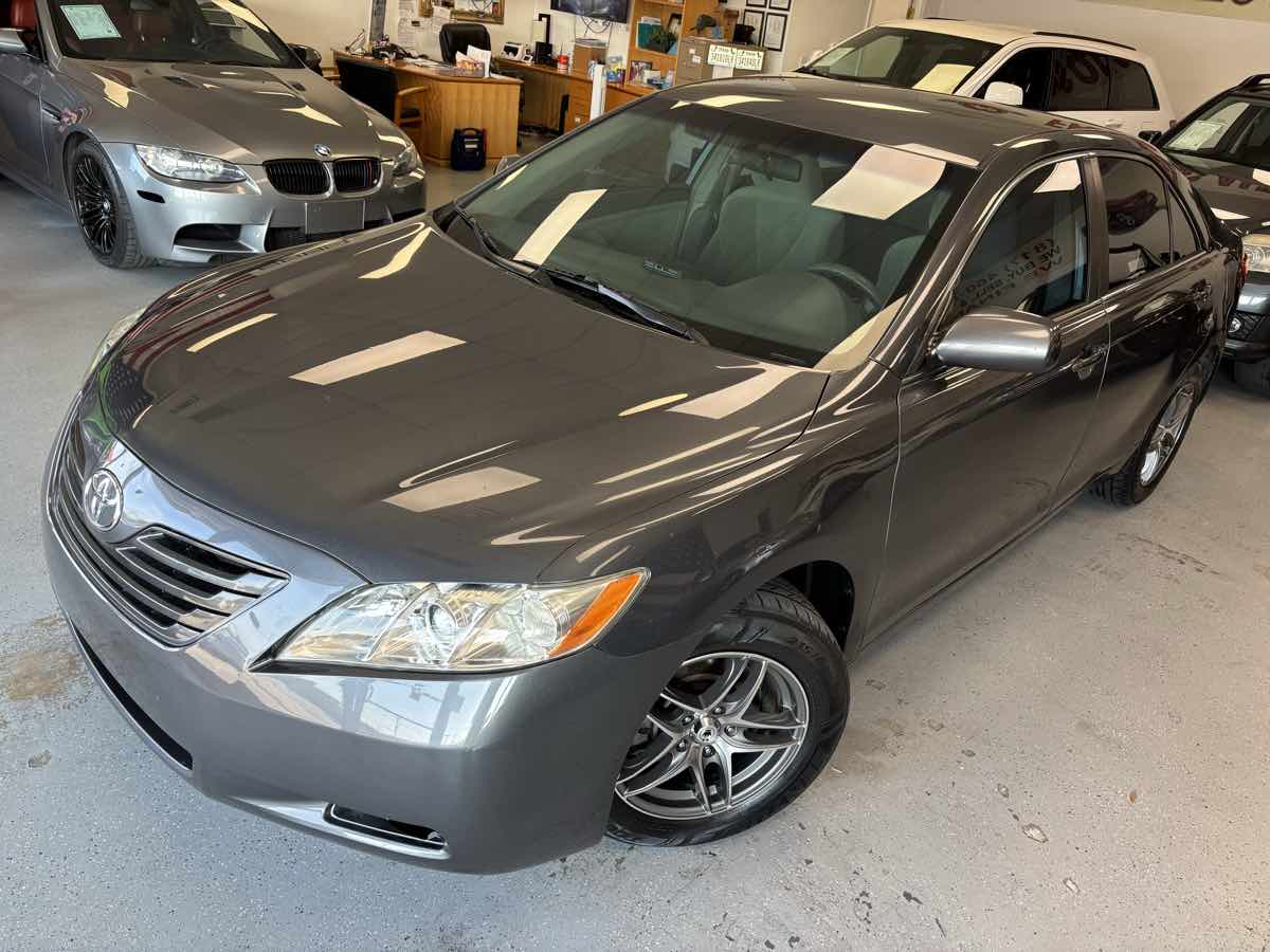 2008 Toyota Camry LE photo 6