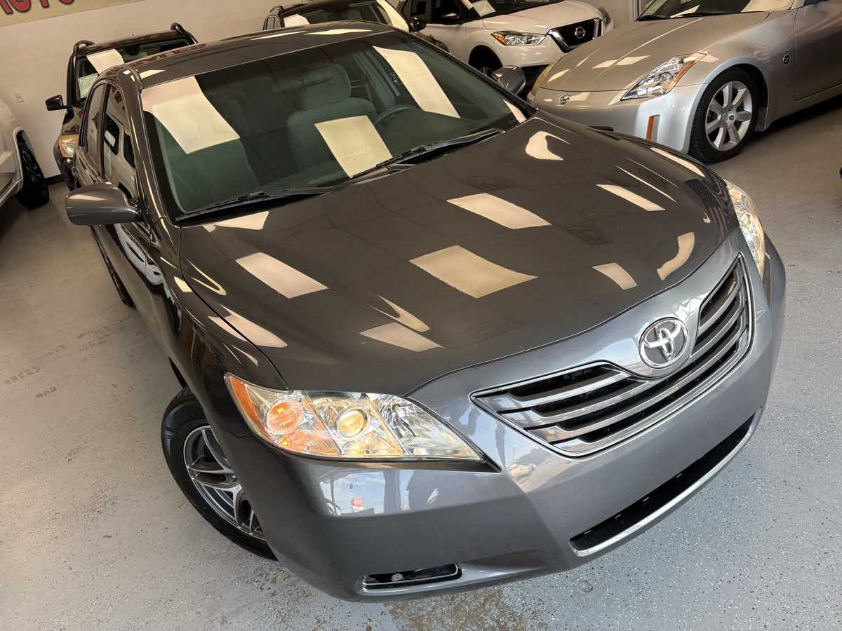 2008 Toyota Camry LE photo 8