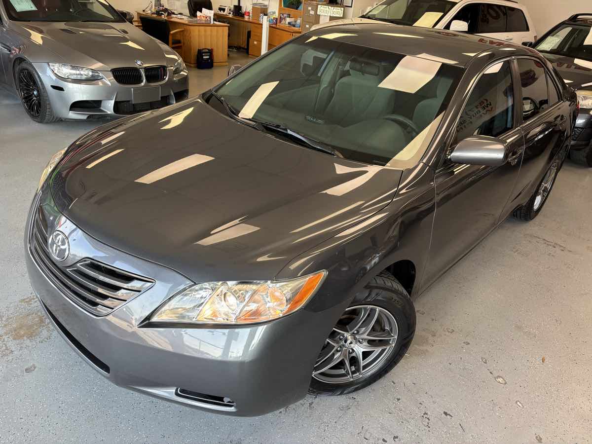 2008 Toyota Camry LE photo 9