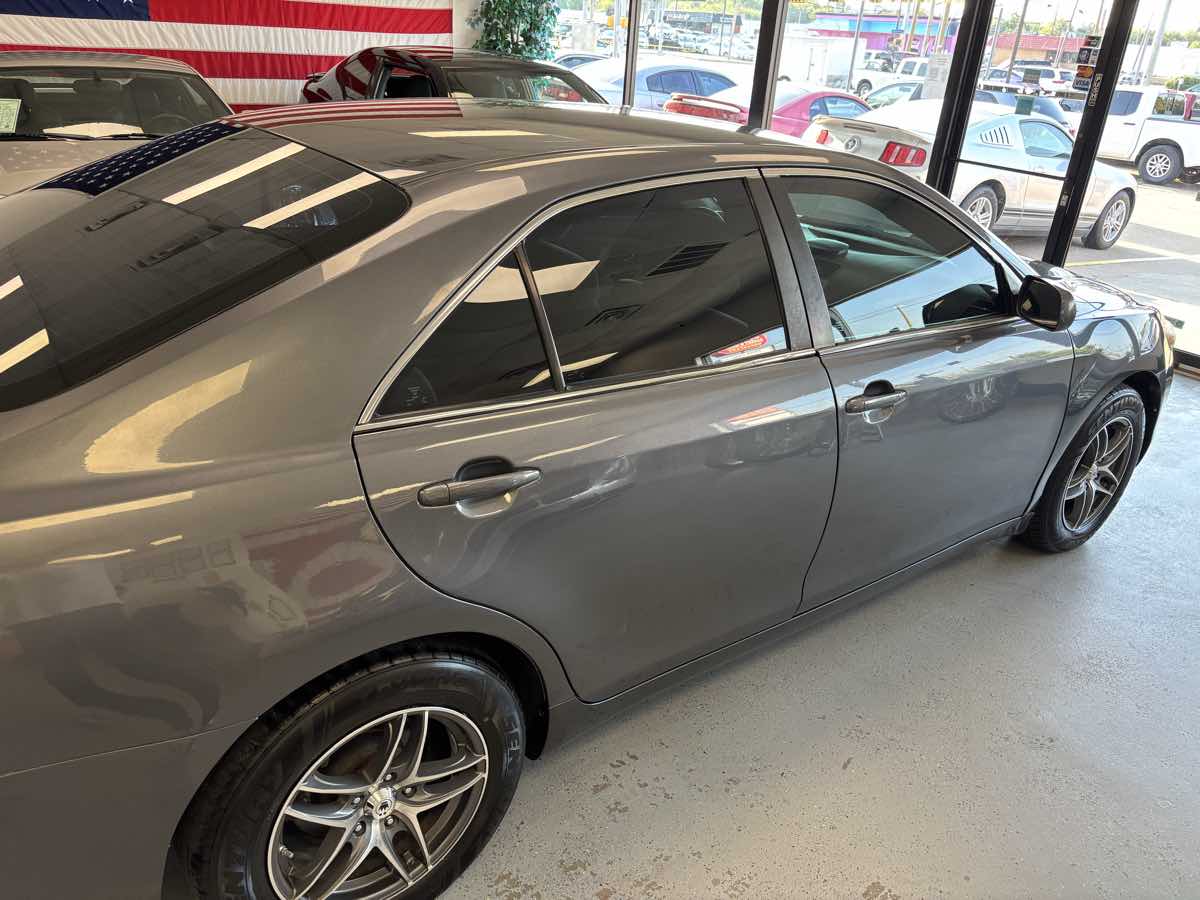 2008 Toyota Camry LE photo 12