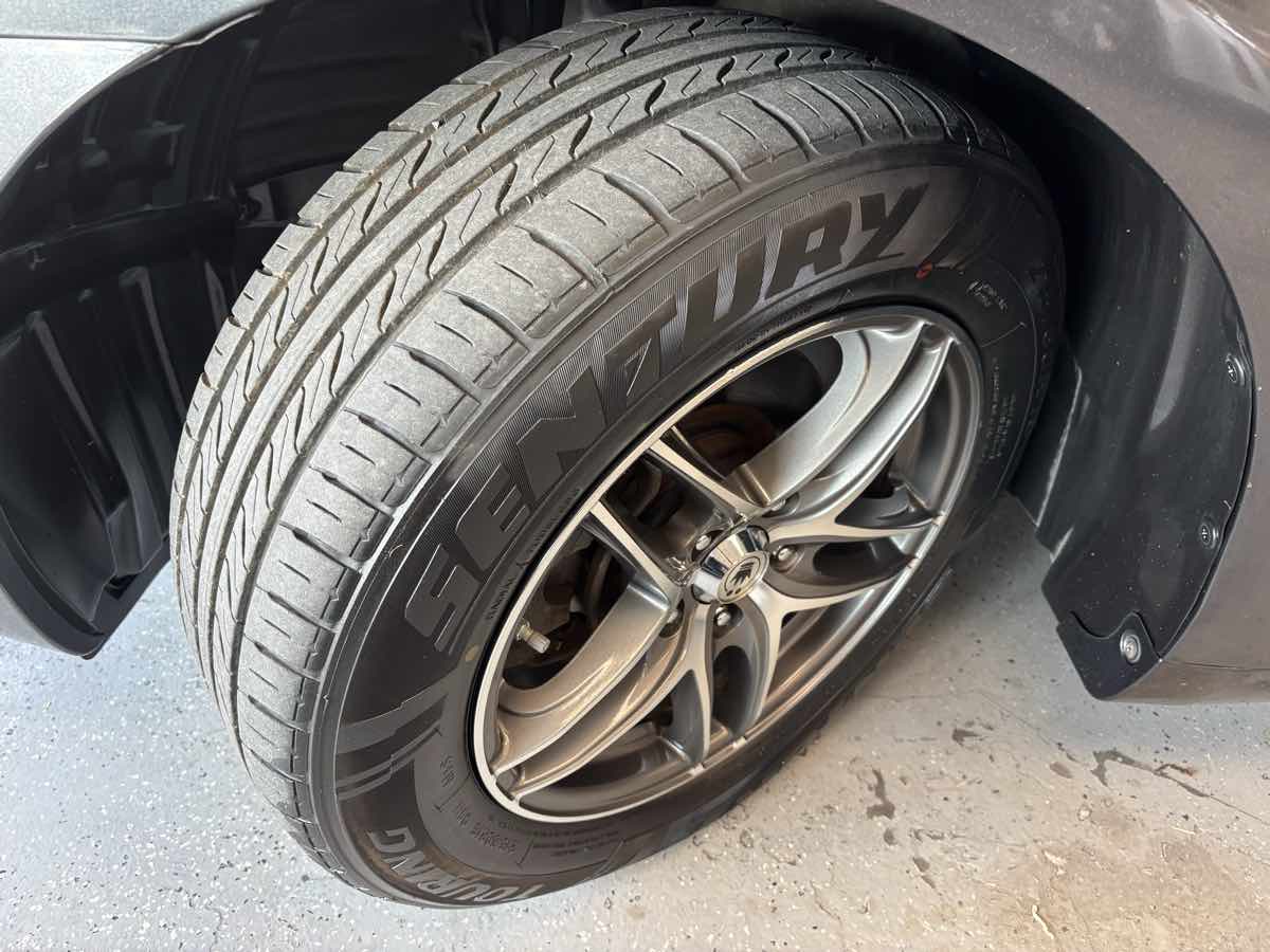 2008 Toyota Camry LE photo 25