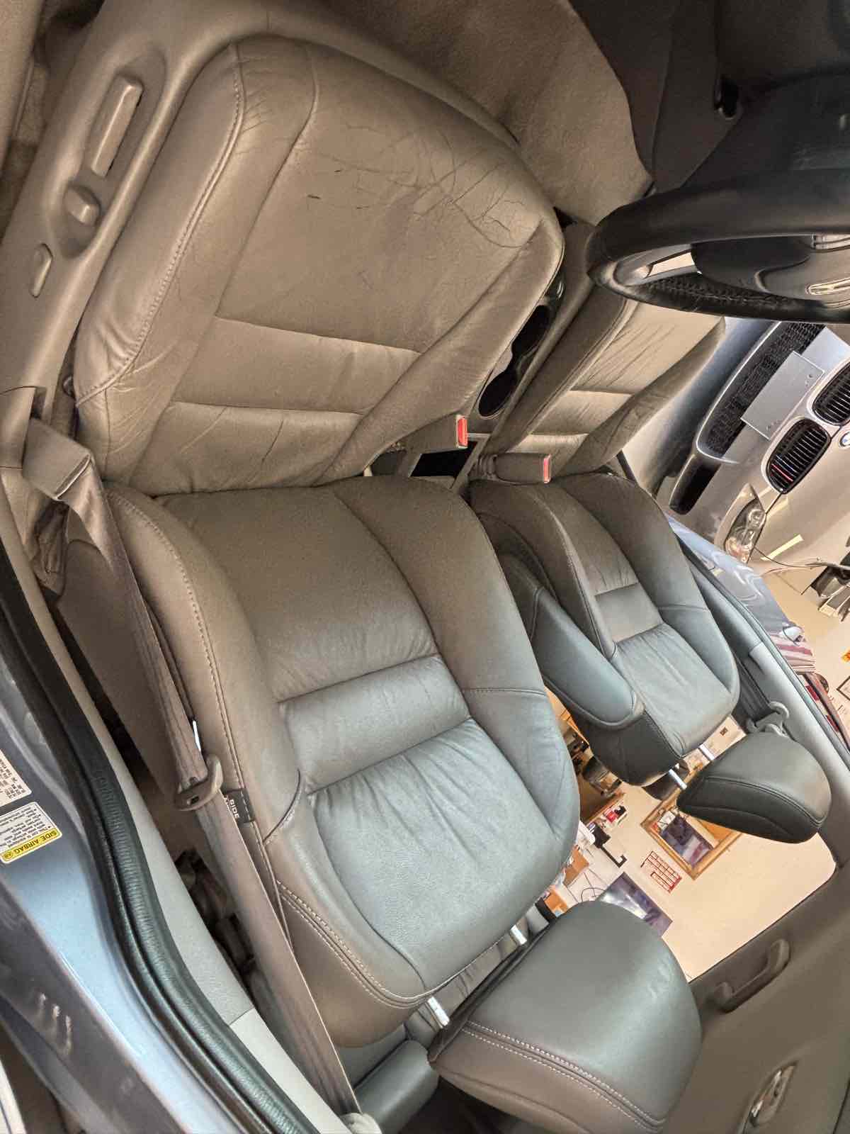 2010 Honda CR-V EX-L photo 20
